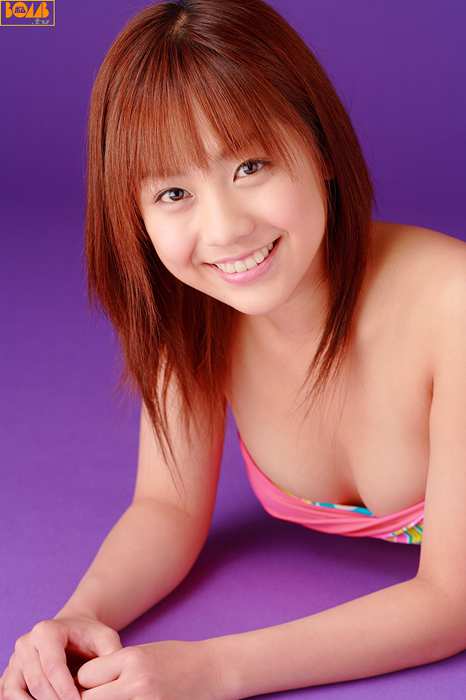 Bomb.TV写真ID0058 2006.03 Channel B – Akie Suzuki 鈴木あ