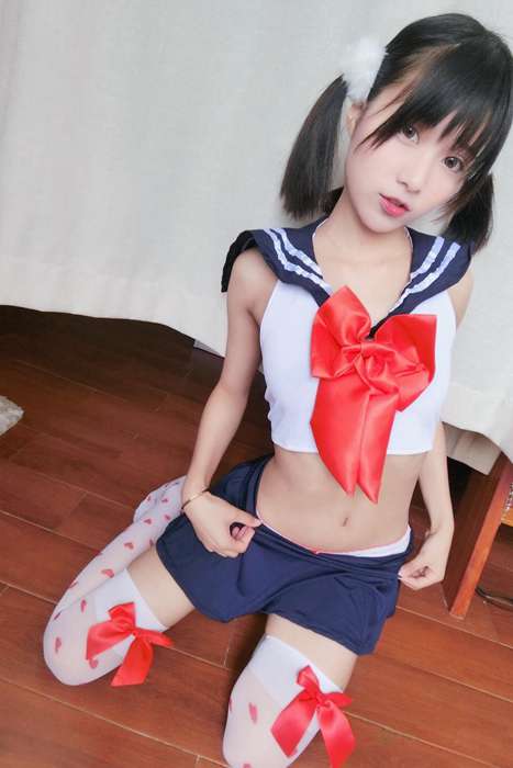 [布丁大法]ID0042 校服--性感提示：妖艳乳房挺拔动