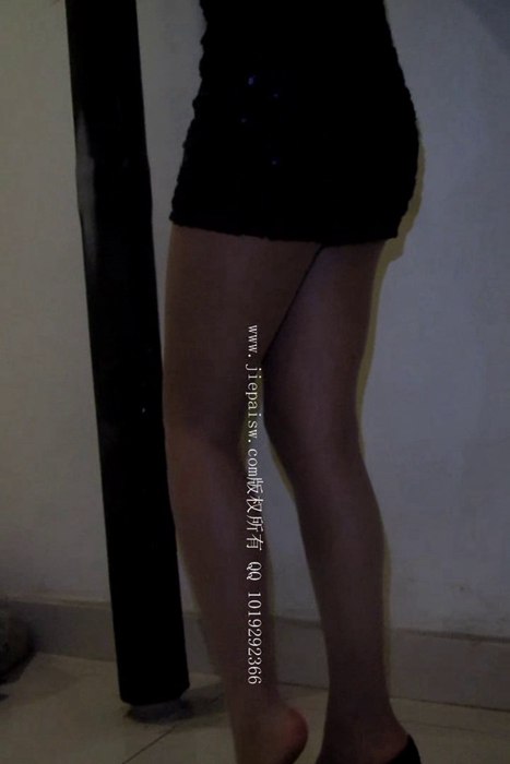 [大忽悠买丝袜街拍视频]ID1402 2014.1.8【成功案例第