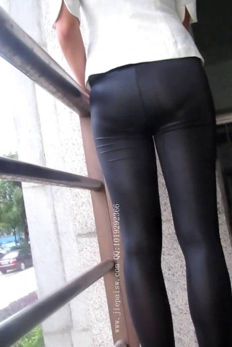 [大忽悠买丝袜街拍视频]ID1635 2014.9.26【成功案例