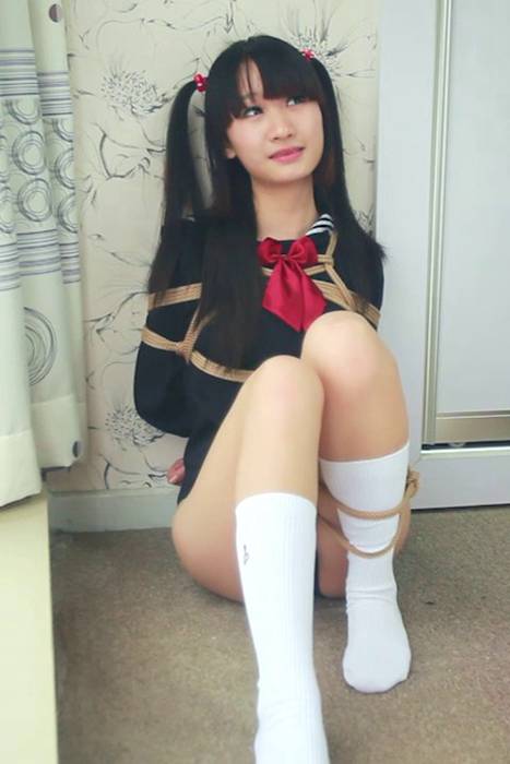 [禁忌摄影视频]ID0122 禁忌摄影视频-Vol.130-TwoPony