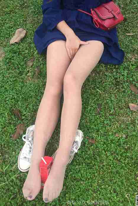 [纳丝摄影美腿丝袜写真]ID0001 NO.01 璐璐--性感提示