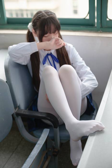 [森萝财团美腿丝袜写真]ID0044 萝莉丝足写真 [R1