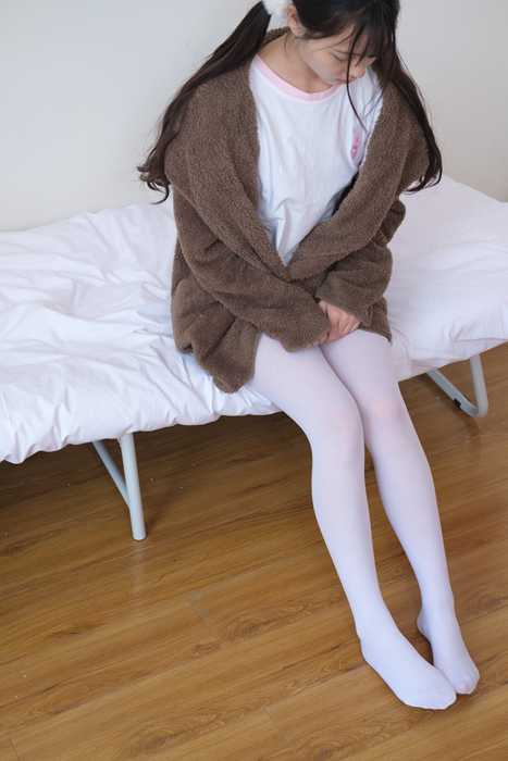 [森萝财团美腿丝袜写真]ID0070 萝莉丝足写真 [X-