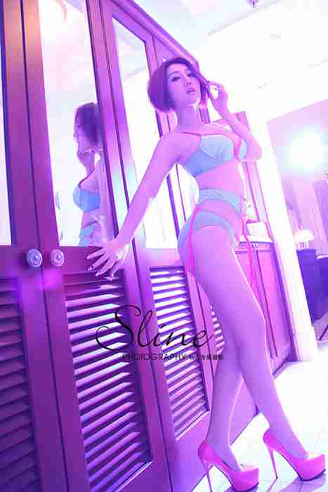 [摄影师李娇的私房大片写真]ID0041--性感提示：高